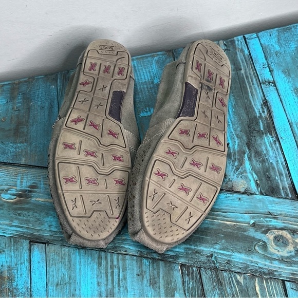 Bobs From Skechers Memory Foam Slip ons Size 7 - Picture 9 of 11